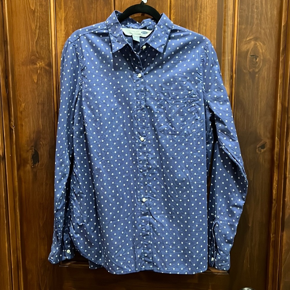 Lot of 5 Old Navy Size Large Button-up Shirts